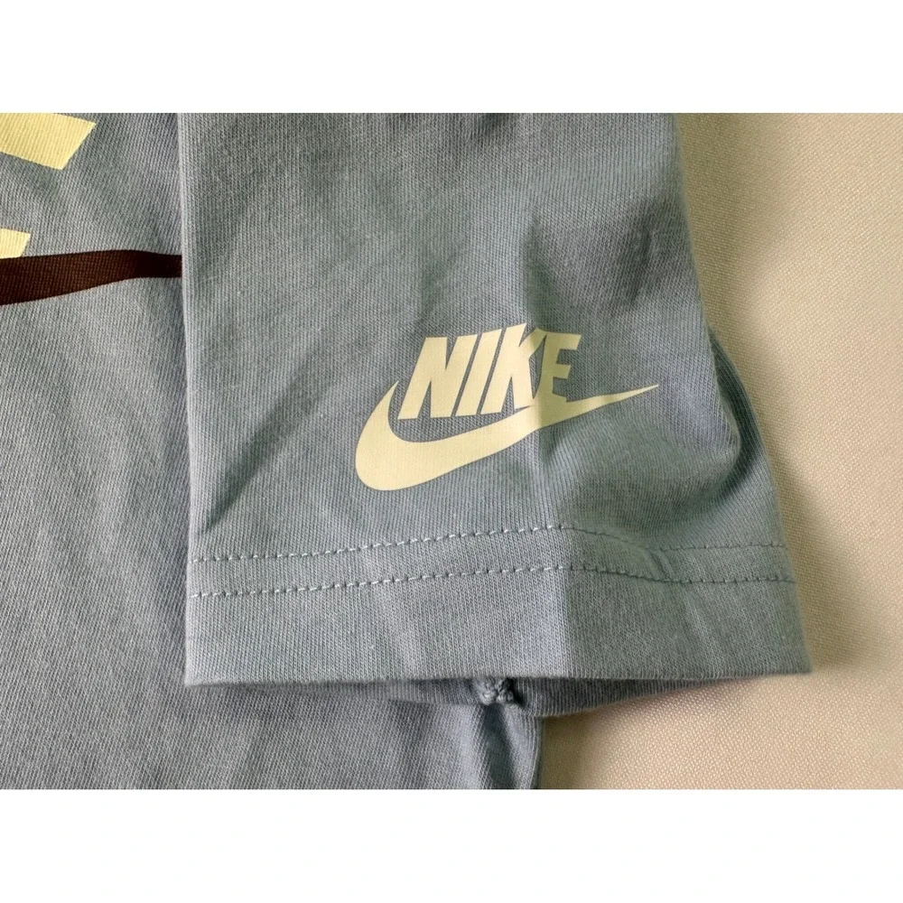 Nike‎ T-Shirt Kids Size XS (4) Blue Graphic Logo The Nike Tee 3-4 Years